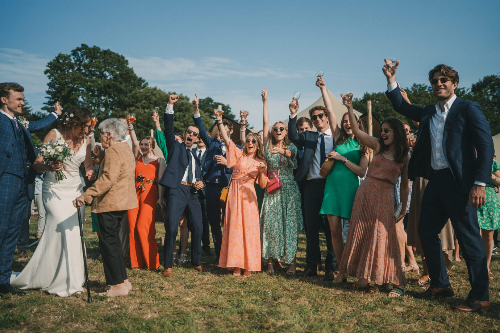 Photo de mariage de M&M au Château Les Garennes à Clohars-Fouesnant Bénodet par Antoine Borzeix 1336