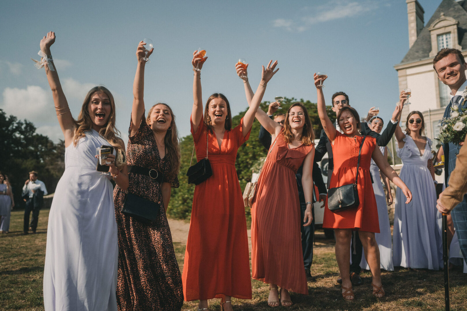 Photo de mariage de M&M au Château Les Garennes à Clohars-Fouesnant Bénodet par Antoine Borzeix 1337