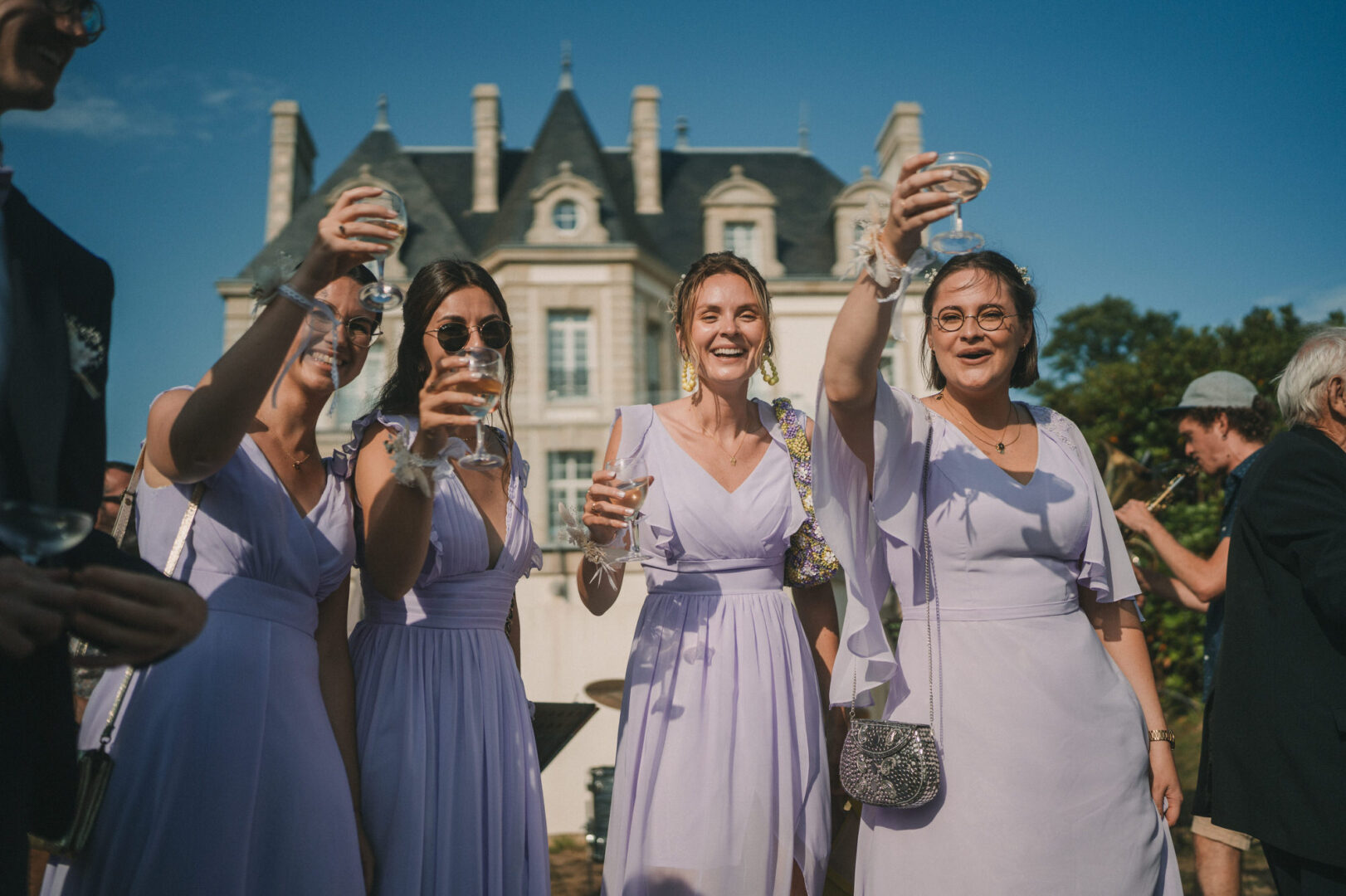 Photo de mariage de M&M au Château Les Garennes à Clohars-Fouesnant Bénodet par Antoine Borzeix 1338