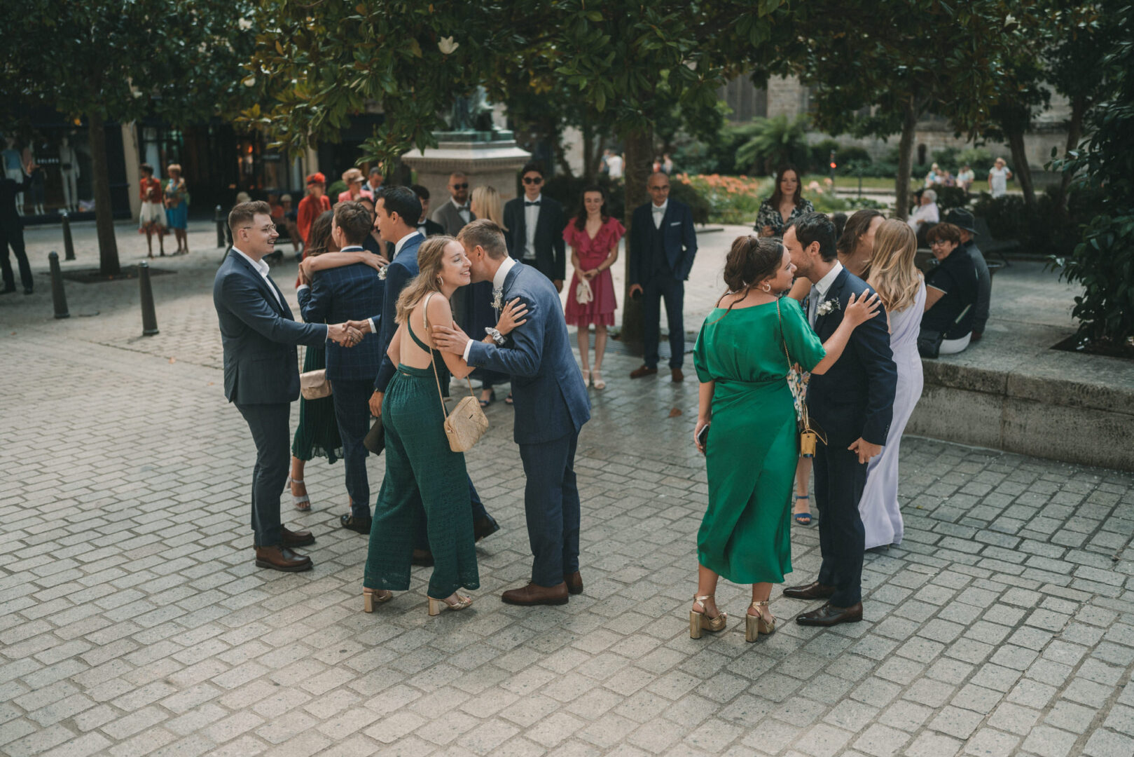 Photo de mariage de M&M au Château Les Garennes à Clohars-Fouesnant Bénodet par Antoine Borzeix 148