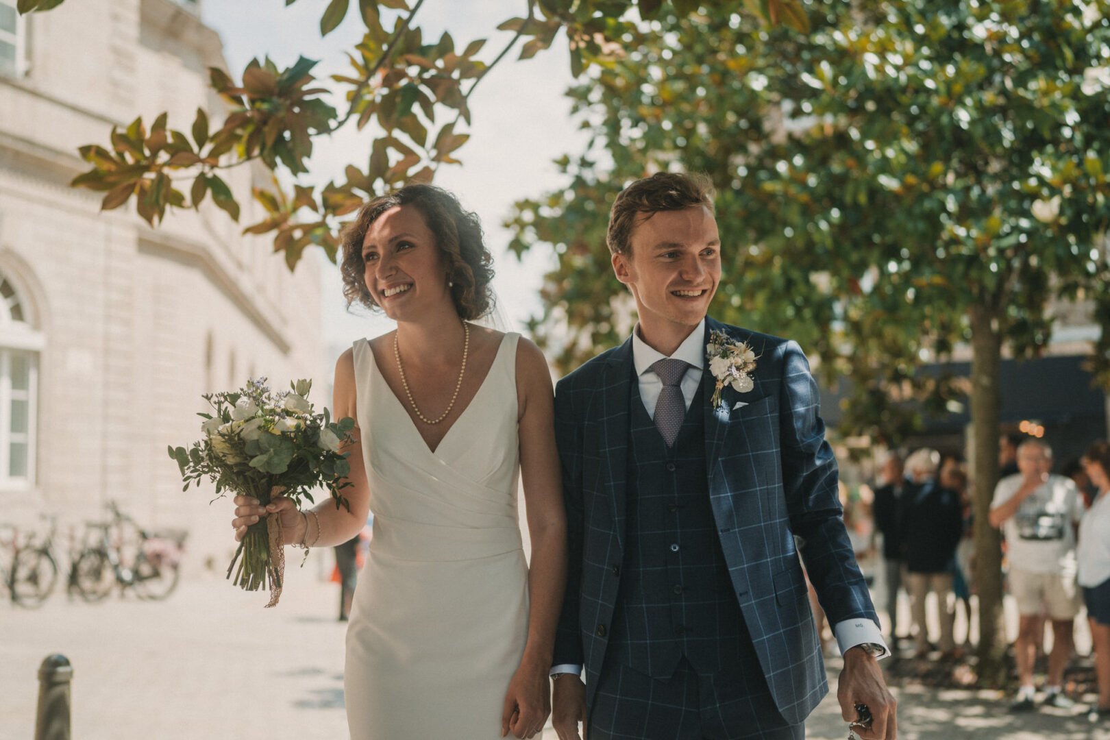 Photo de mariage de M&M au Château Les Garennes à Clohars-Fouesnant Bénodet par Antoine Borzeix 396