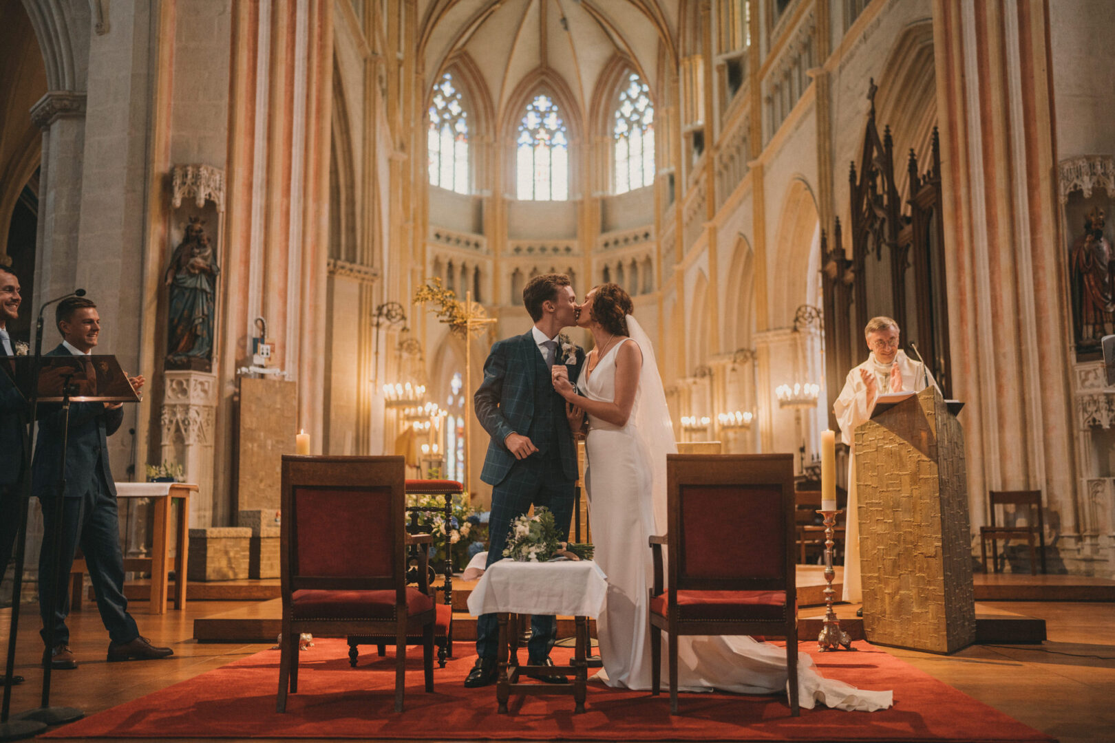 Photo de mariage de M&M au Château Les Garennes à Clohars-Fouesnant Bénodet par Antoine Borzeix 693