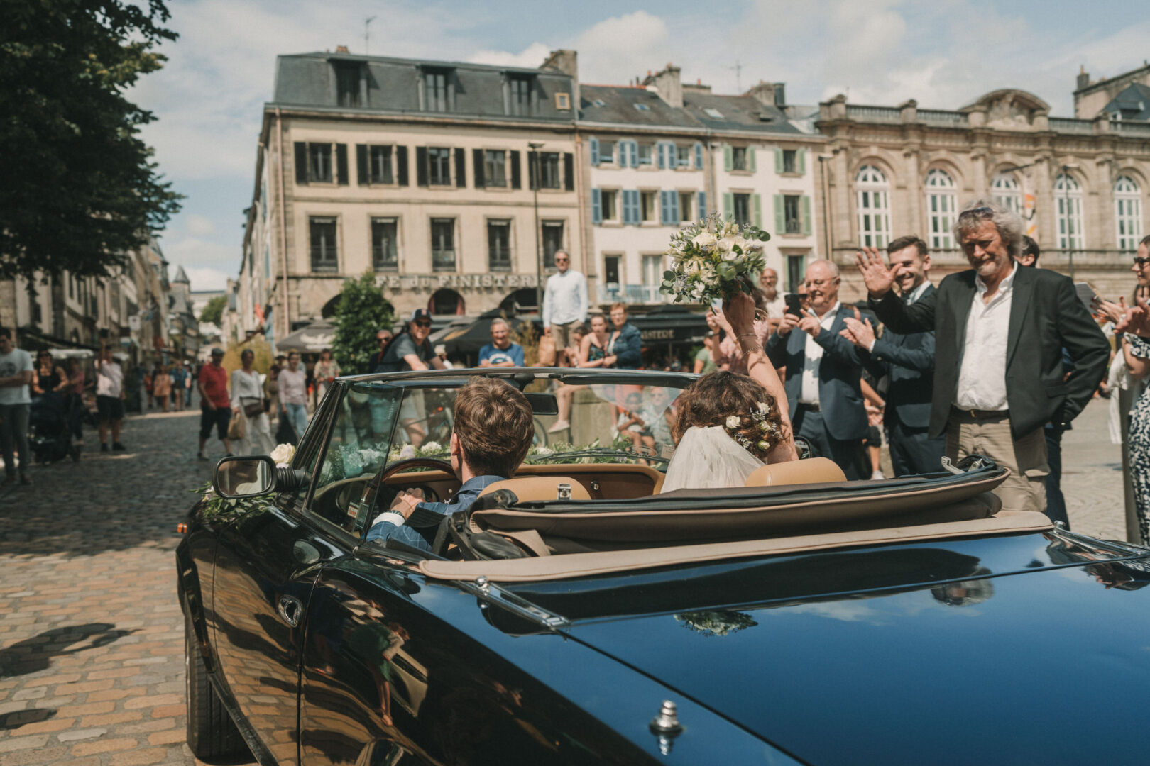 Photo de mariage de M&M au Château Les Garennes à Clohars-Fouesnant Bénodet par Antoine Borzeix 912