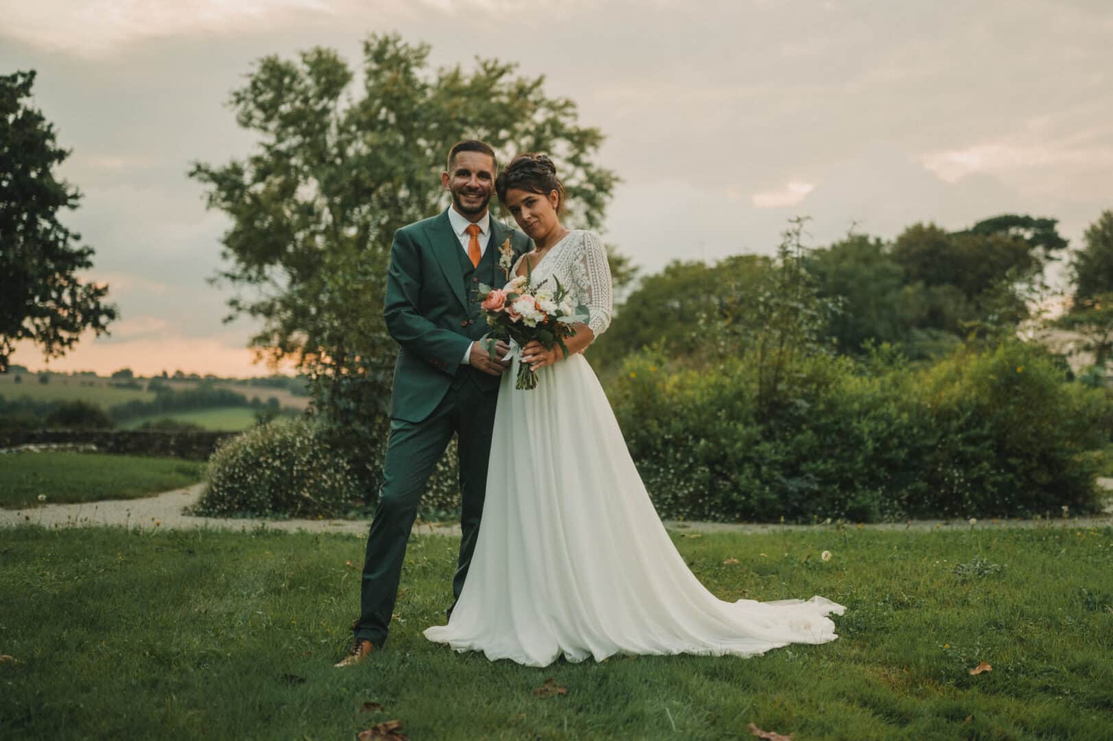 Photo de mariage de D&N au Manoir de Moëllien à Plounévez-Porzay par Antoine Borzeix-293
