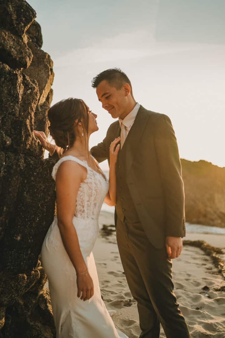 Séance photo de mariés sur la plage en Finistère par Antoine Borzeix-30