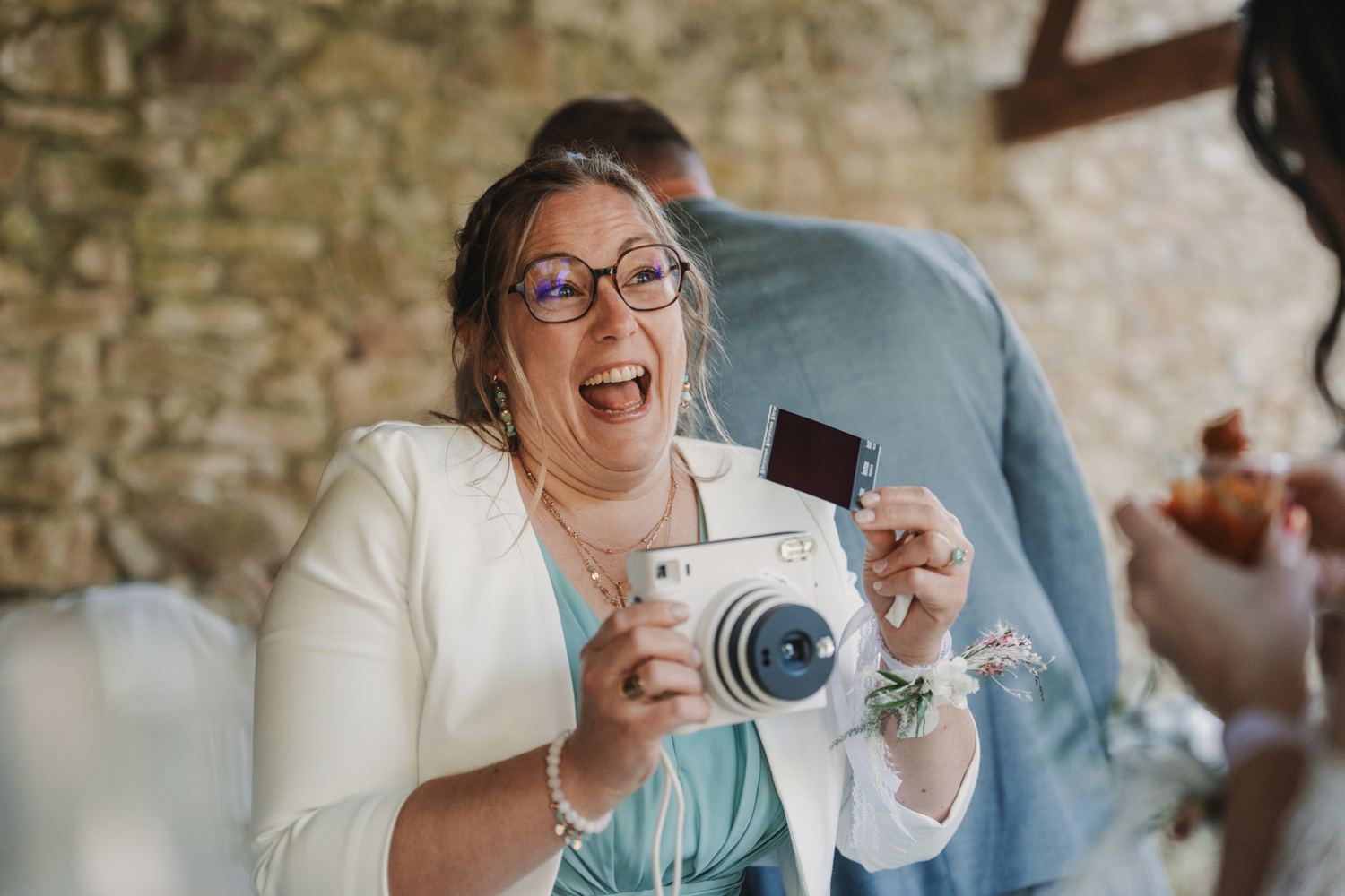 Photo de mariage de MA&Y à la Ferme de Trézulien à Douarnenez par Antoine Borzeix-117