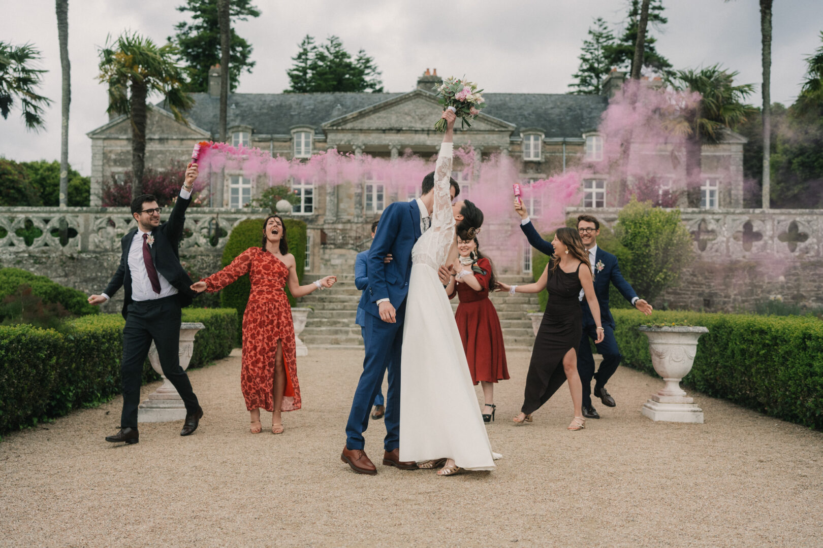 Mariage de L&C à L'Orangerie de Lanniron à Quimper par Antoine Borzeix-143