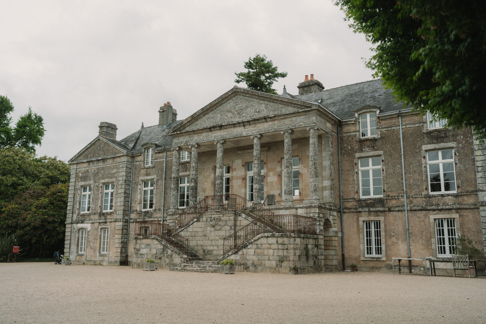 Mariage de L&C à L'Orangerie de Lanniron à Quimper par Antoine Borzeix-180