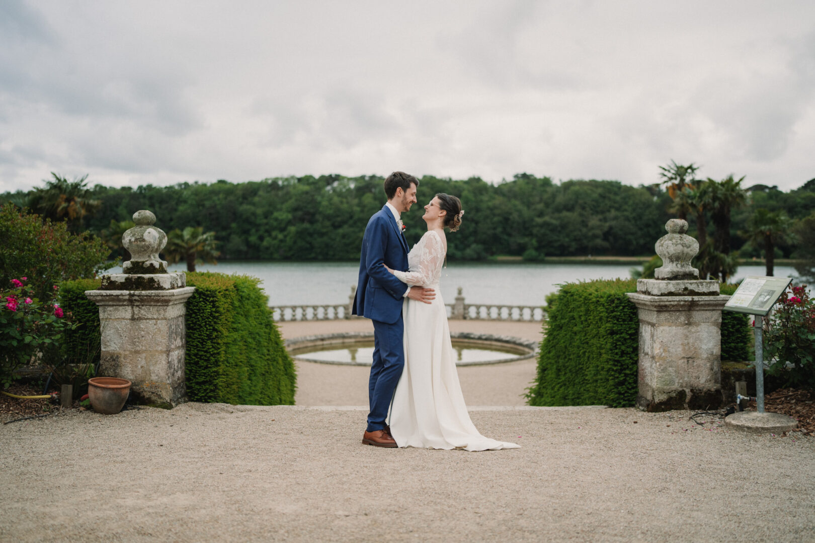 Mariage de L&C à L'Orangerie de Lanniron à Quimper par Antoine Borzeix-231