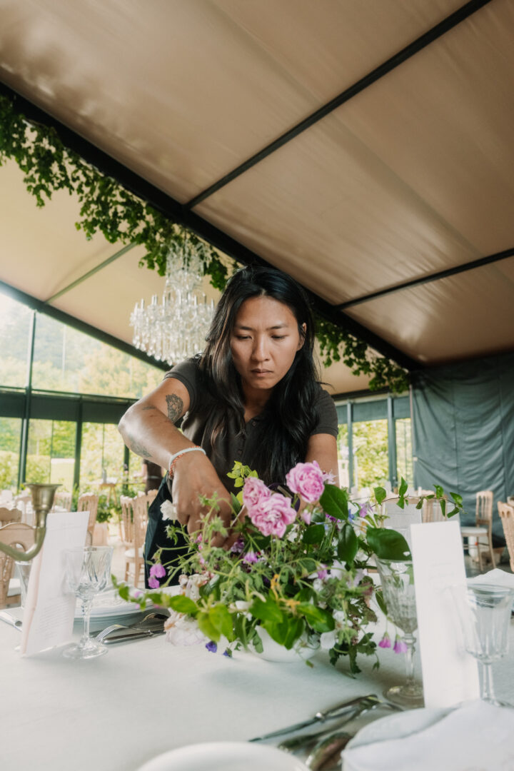 Décoration salle de mariage par Antoine Borzeix photographe de mariage à Quimper-33