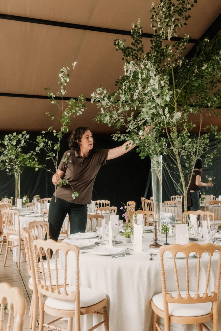 Décoration salle de mariage par Antoine Borzeix photographe de mariage à Quimper-46