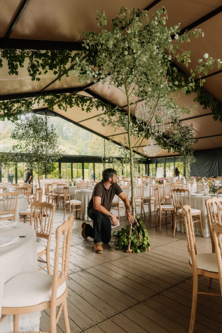 Décoration salle de mariage par Antoine Borzeix photographe de mariage à Quimper-50