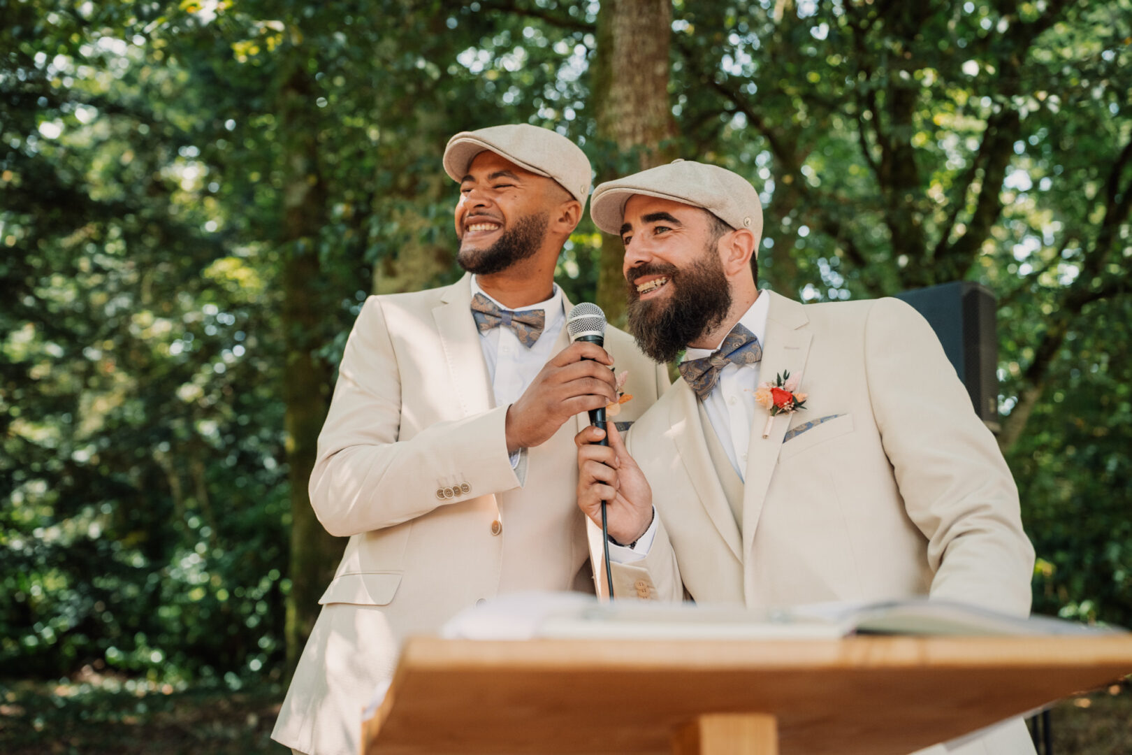Photo de mariage de M&D au Manoir des Indes à Quimper par Antoine Borzeix-115