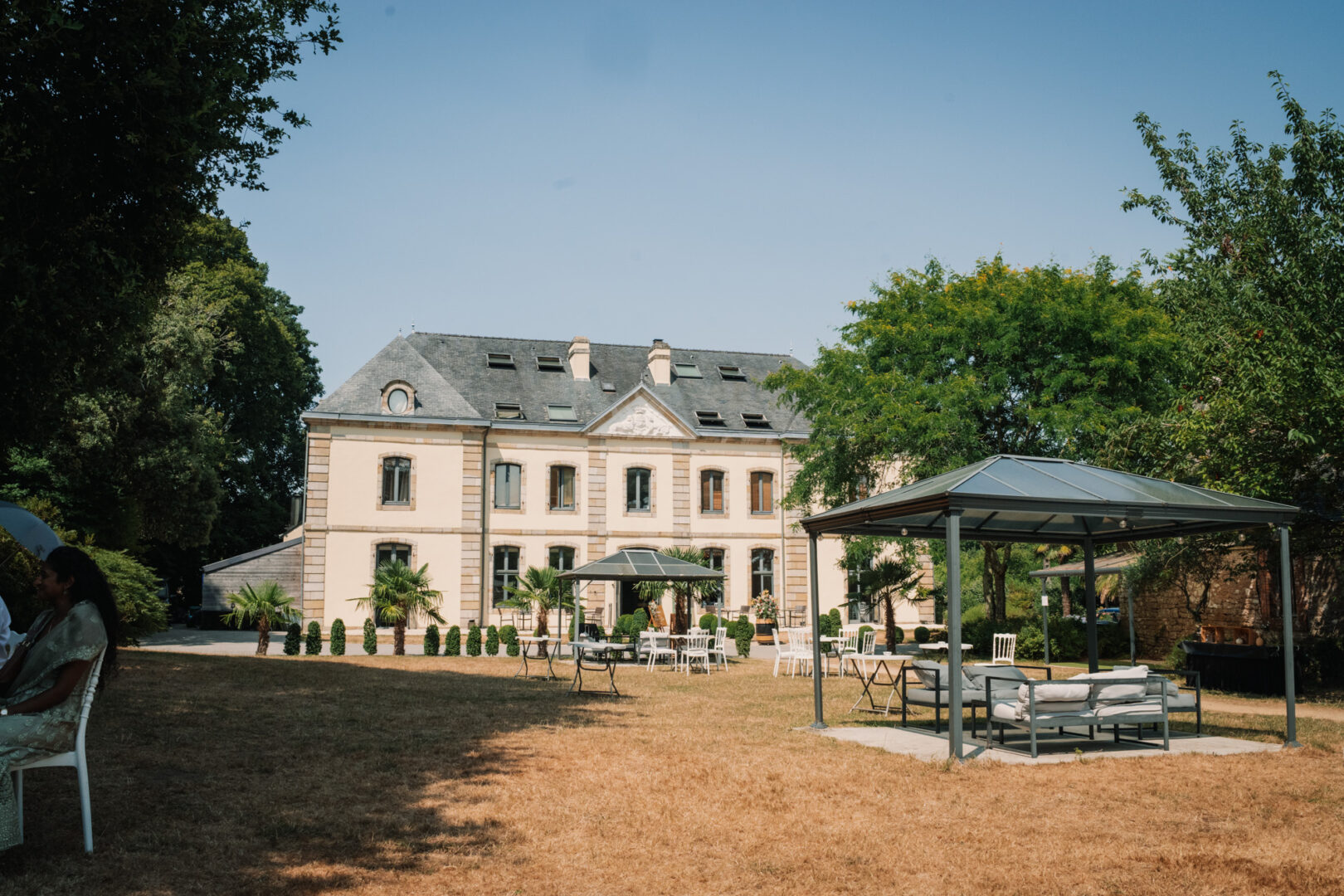 Photo de mariage de M&D au Manoir des Indes à Quimper par Antoine Borzeix-125
