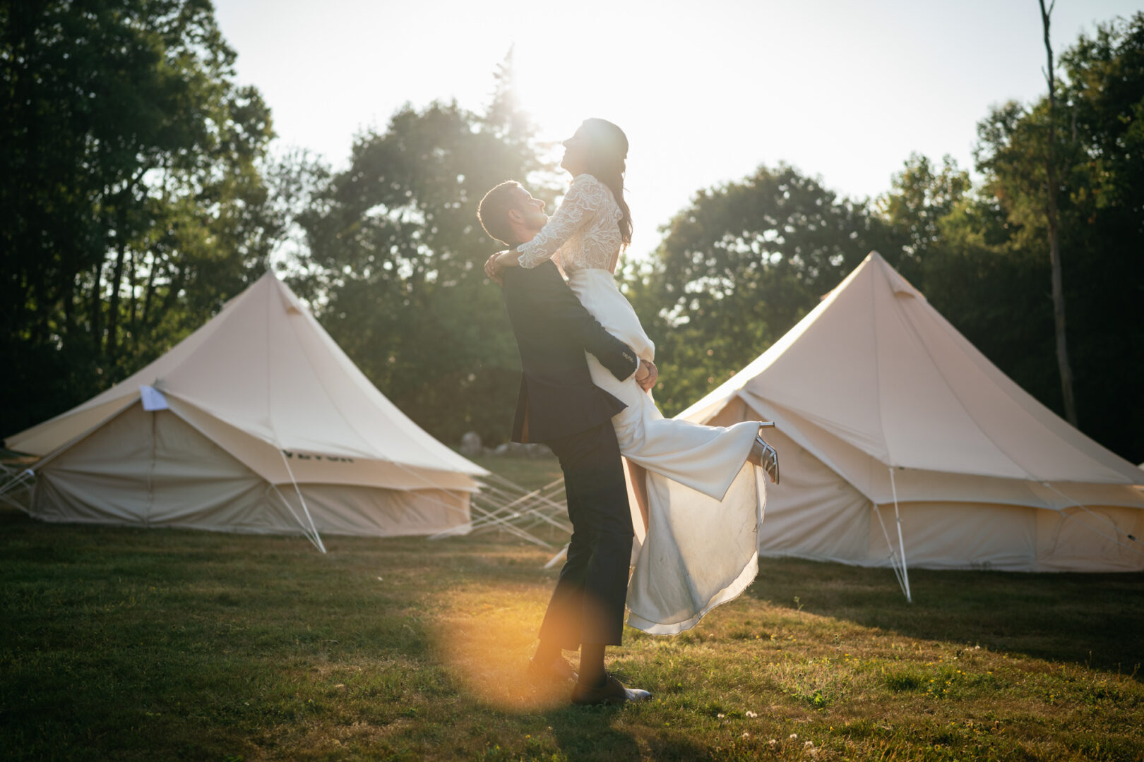 Photo de mariage de M&D au Manoir des Indes à Quimper par Antoine Borzeix-273