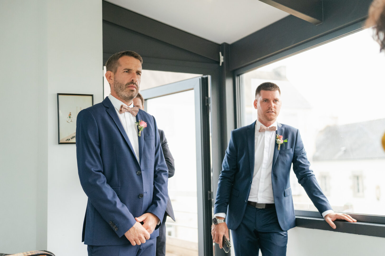 Photo de mariage de N&B au Domaine de Keriquel à Riec sur Belon par Antoine Borzeix-10