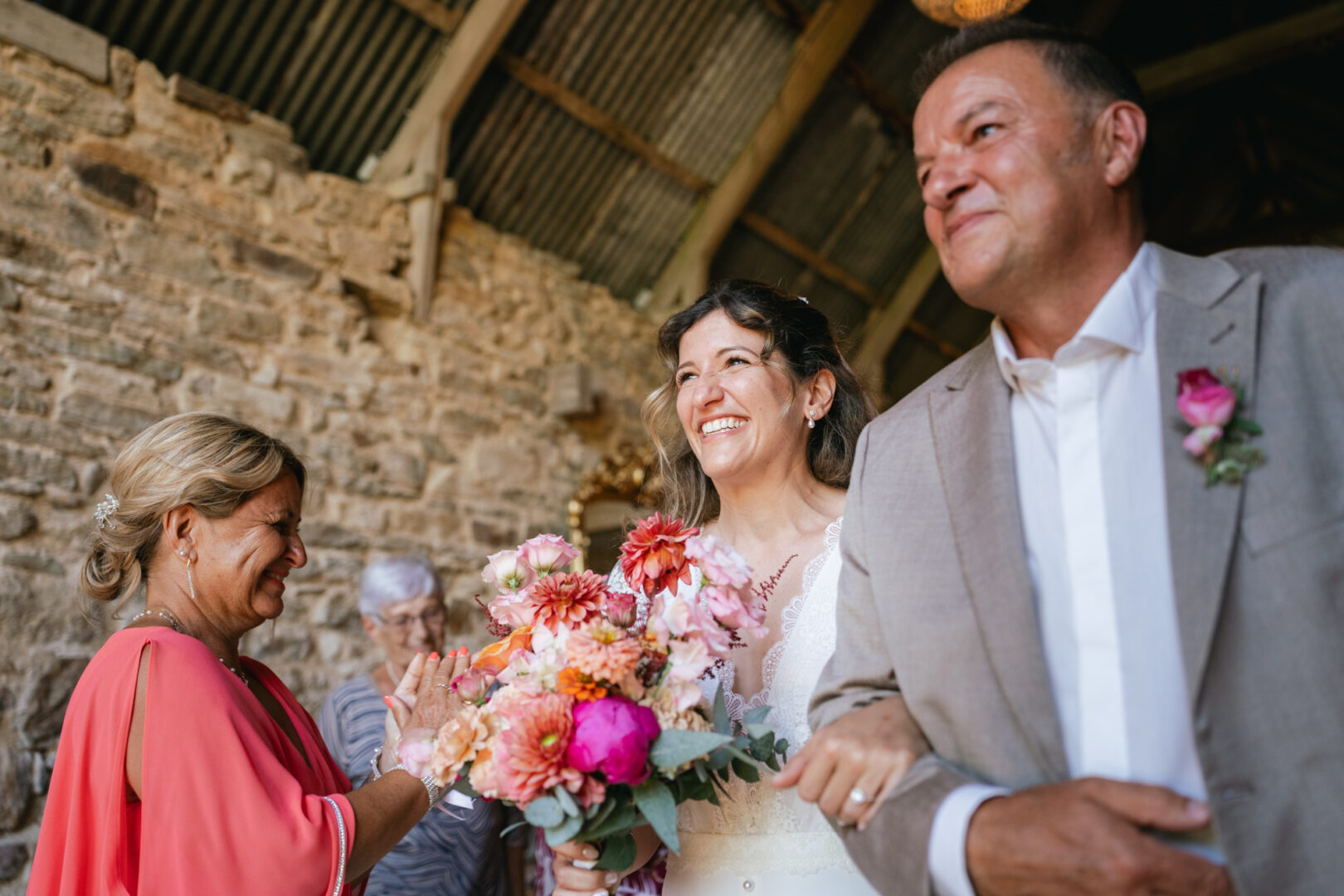 Photo de mariage de N&B au Domaine de Keriquel à Riec sur Belon par Antoine Borzeix-106