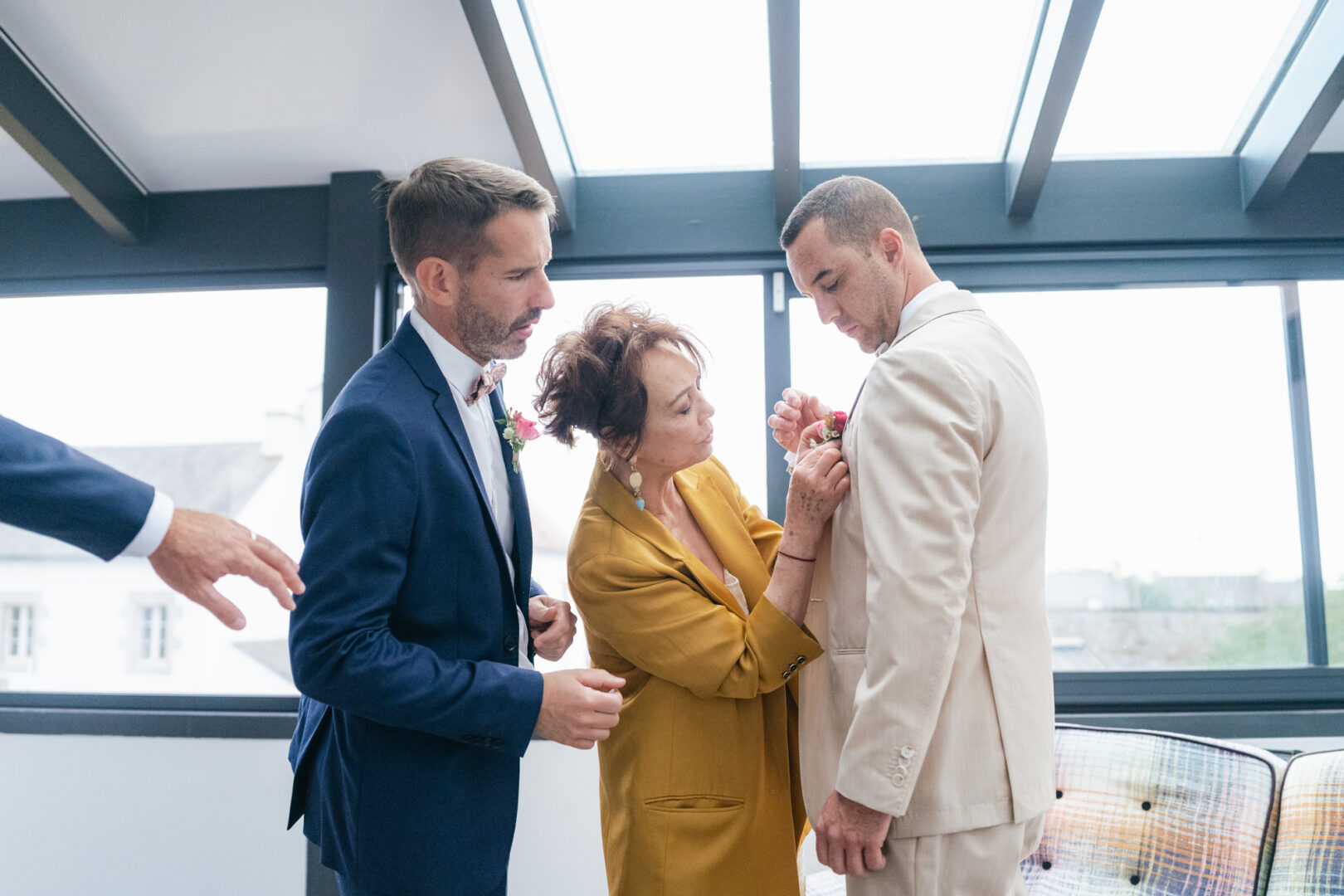 Photo de mariage de N&B au Domaine de Keriquel à Riec sur Belon par Antoine Borzeix-11