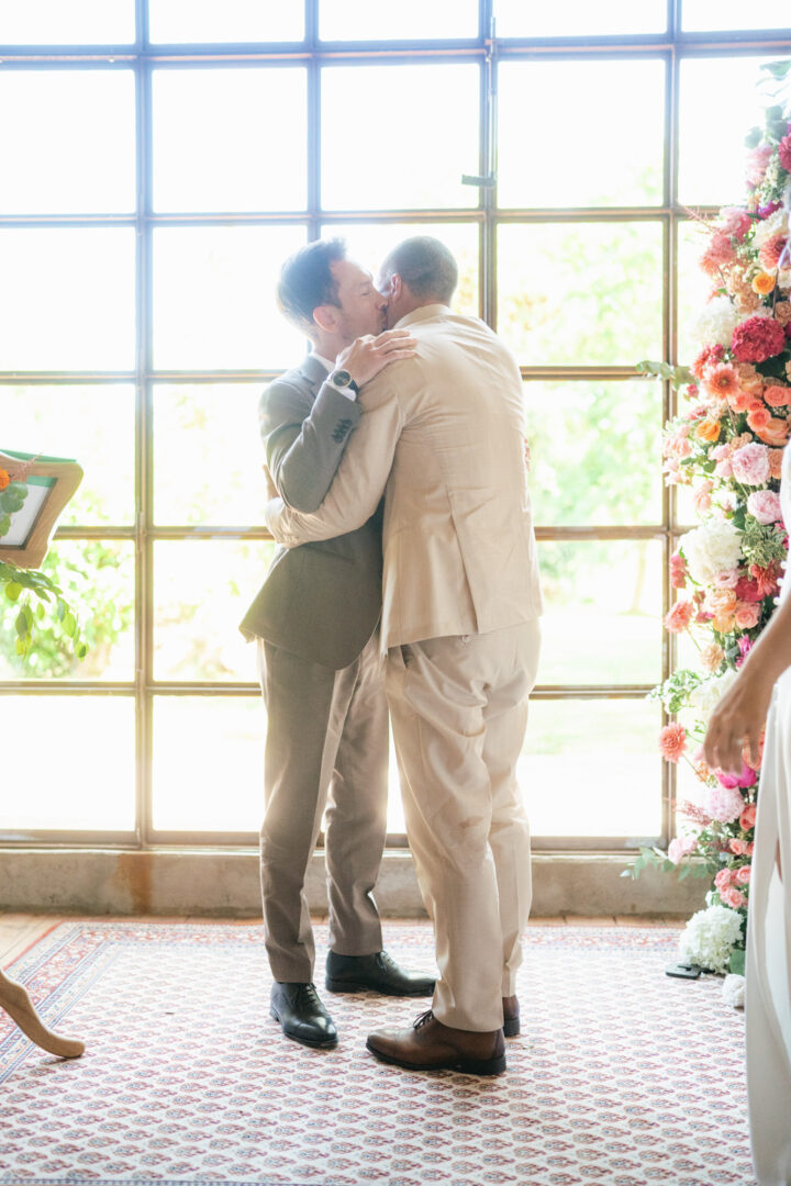 Photo de mariage de N&B au Domaine de Keriquel à Riec sur Belon par Antoine Borzeix-118