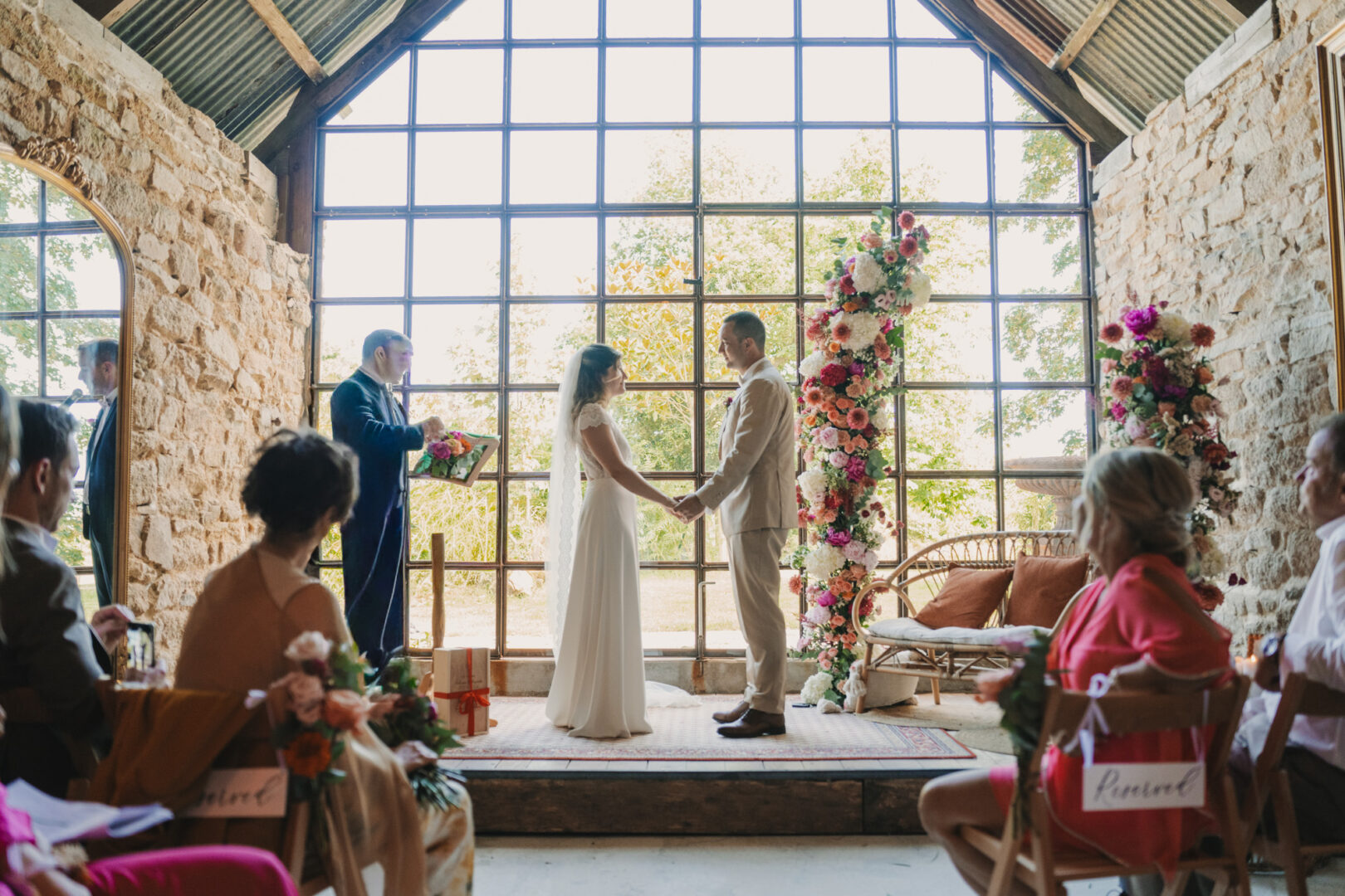 Photo de mariage de N&B au Domaine de Keriquel à Riec sur Belon par Antoine Borzeix-132