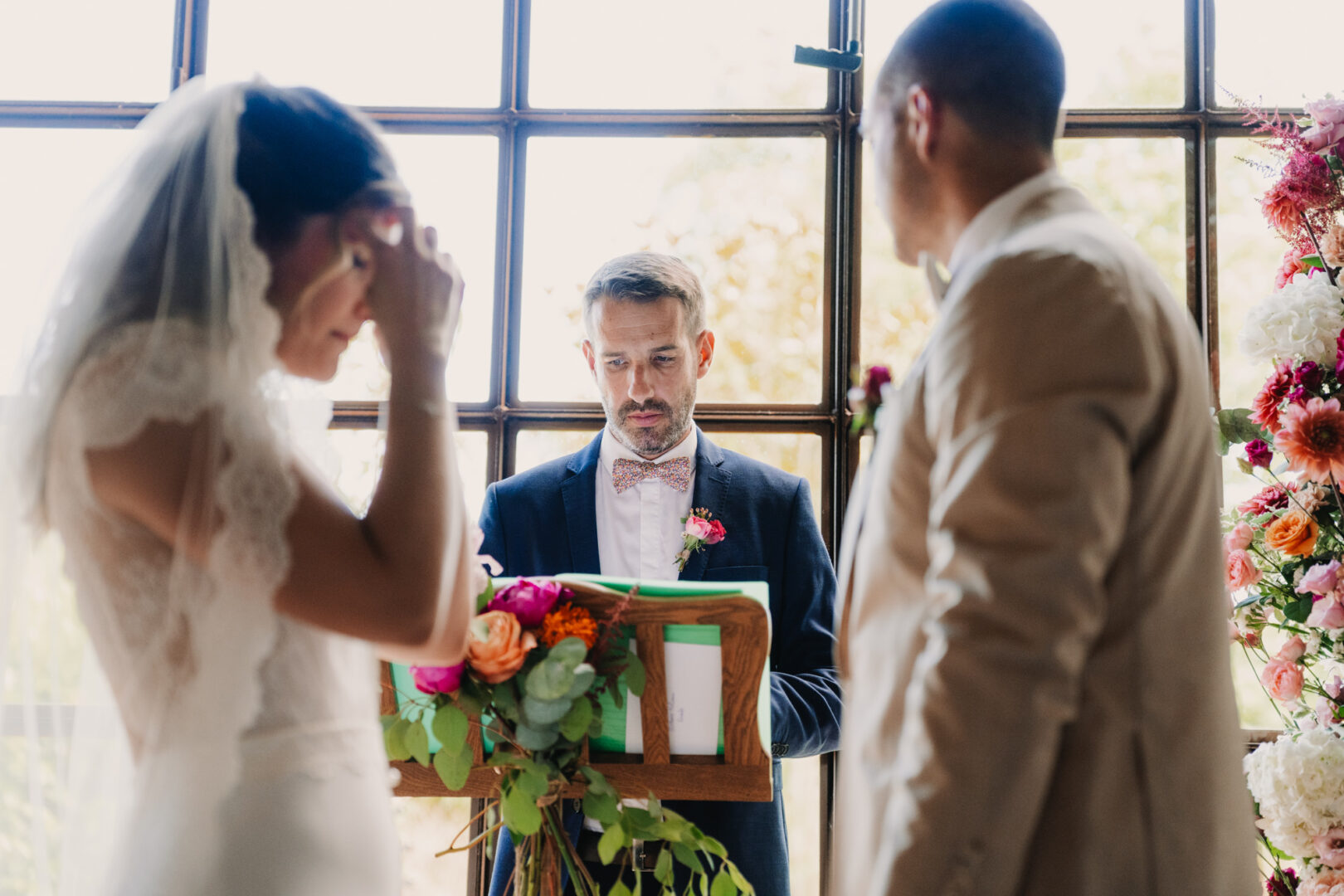 Photo de mariage de N&B au Domaine de Keriquel à Riec sur Belon par Antoine Borzeix-133