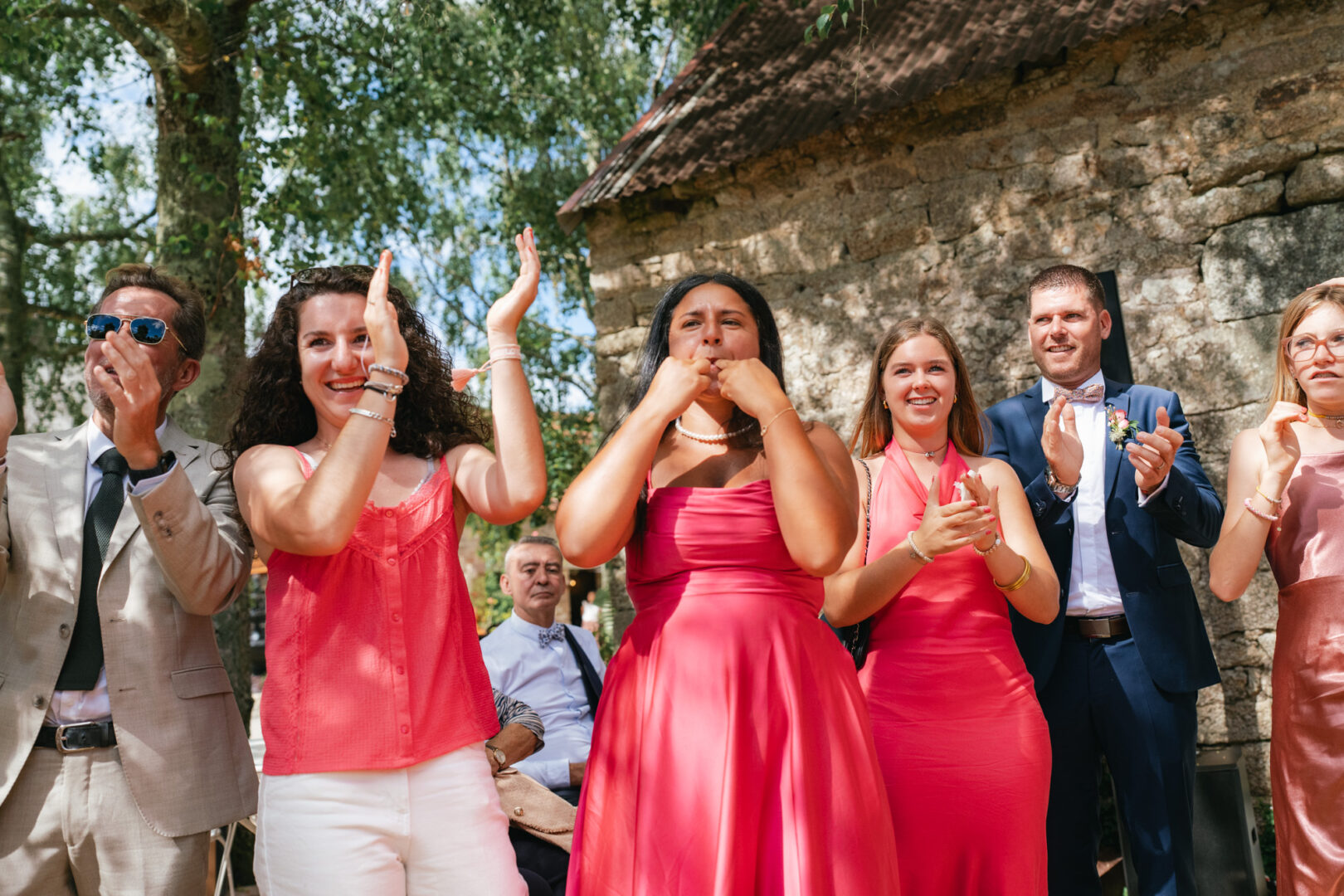 Photo de mariage de N&B au Domaine de Keriquel à Riec sur Belon par Antoine Borzeix-146