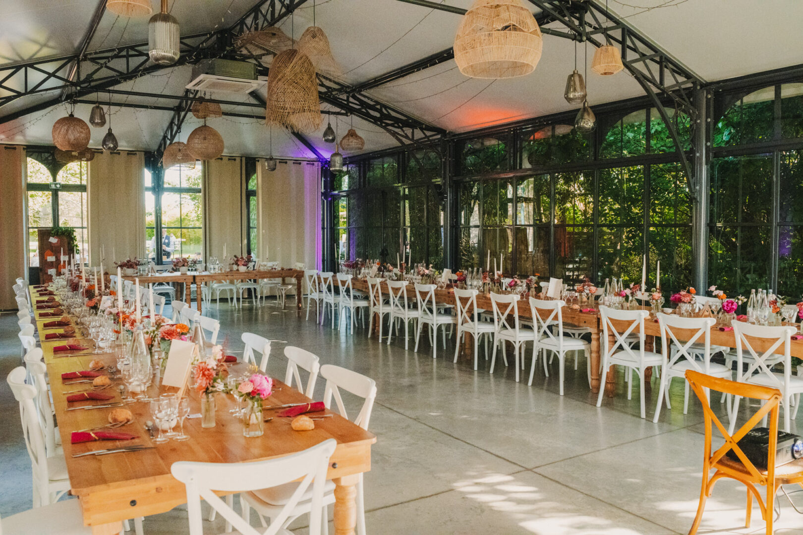 Photo de mariage de N&B au Domaine de Keriquel à Riec sur Belon par Antoine Borzeix-244