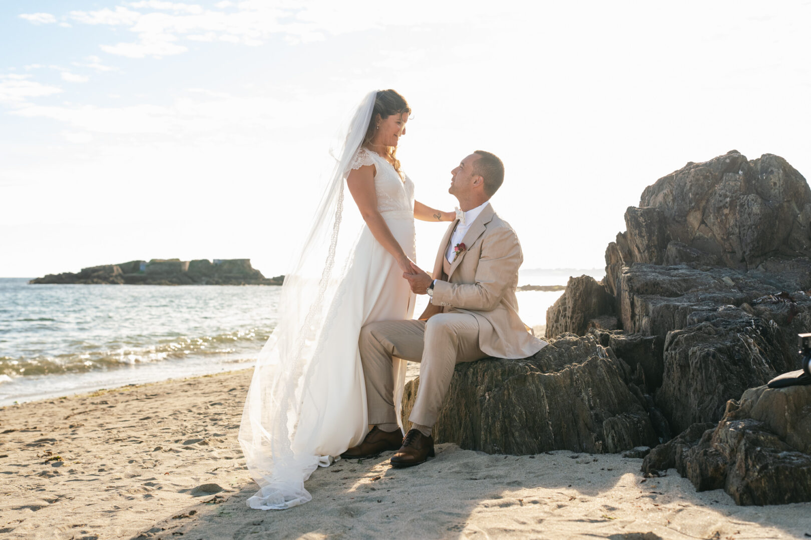 Photo de mariage de N&B au Domaine de Keriquel à Riec sur Belon par Antoine Borzeix-247