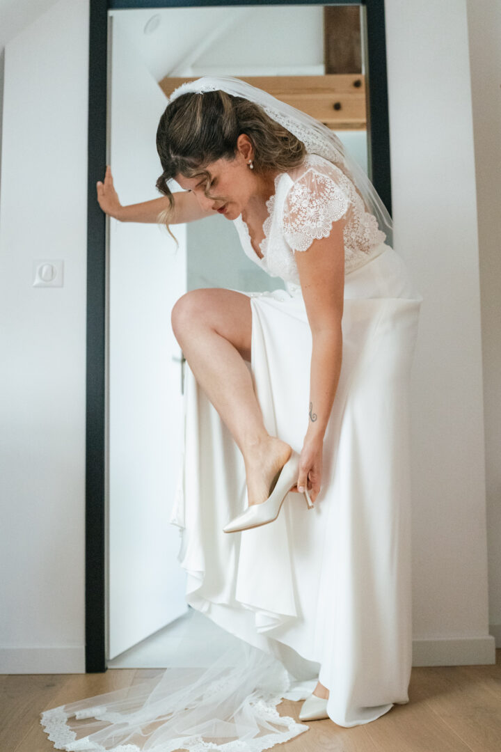Photo de mariage de N&B au Domaine de Keriquel à Riec sur Belon par Antoine Borzeix-25