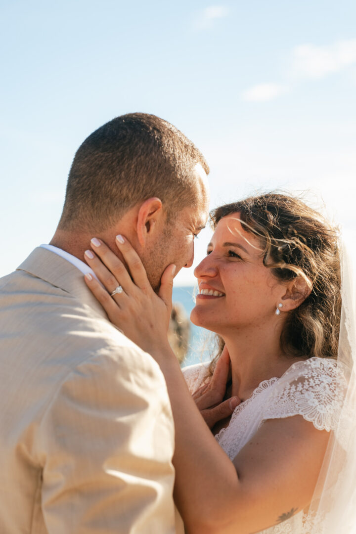 Photo de mariage de N&B au Domaine de Keriquel à Riec sur Belon par Antoine Borzeix-252