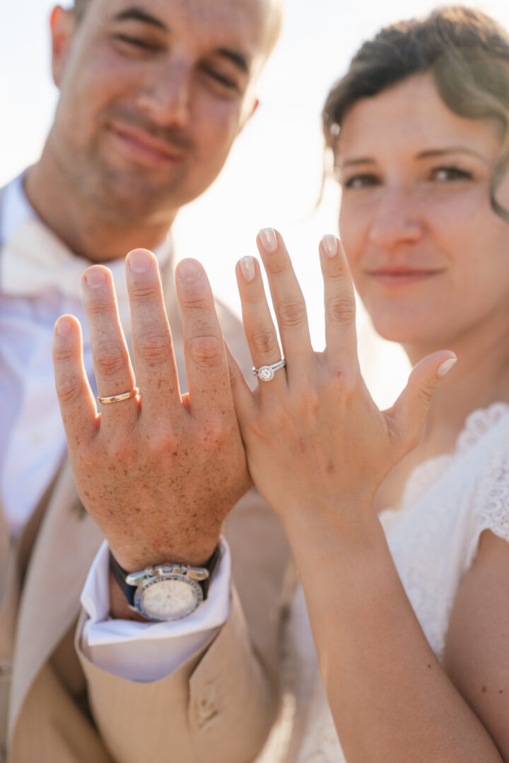 Photo de mariage de N&B au Domaine de Keriquel à Riec sur Belon par Antoine Borzeix-255