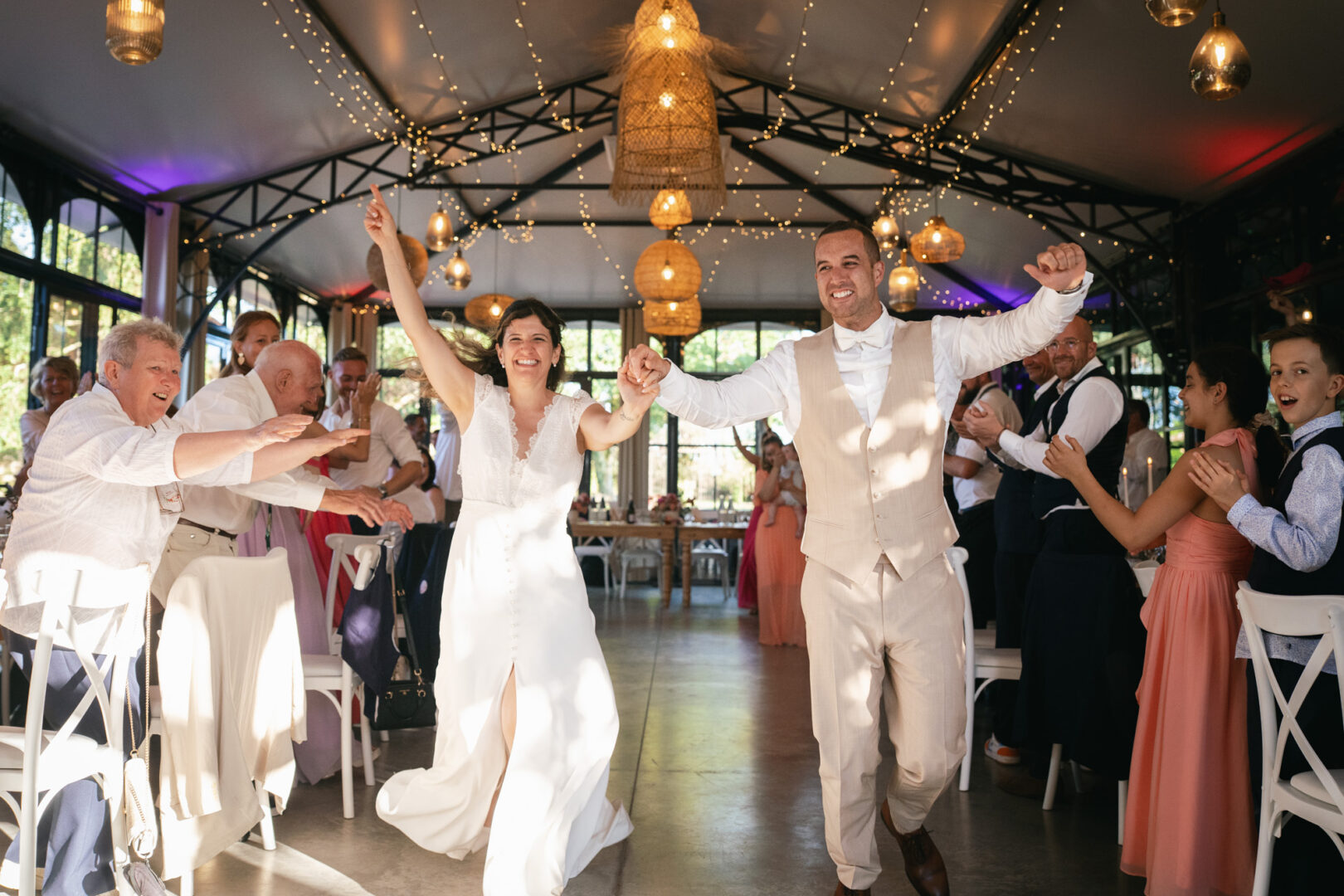 Photo de mariage de N&B au Domaine de Keriquel à Riec sur Belon par Antoine Borzeix-268