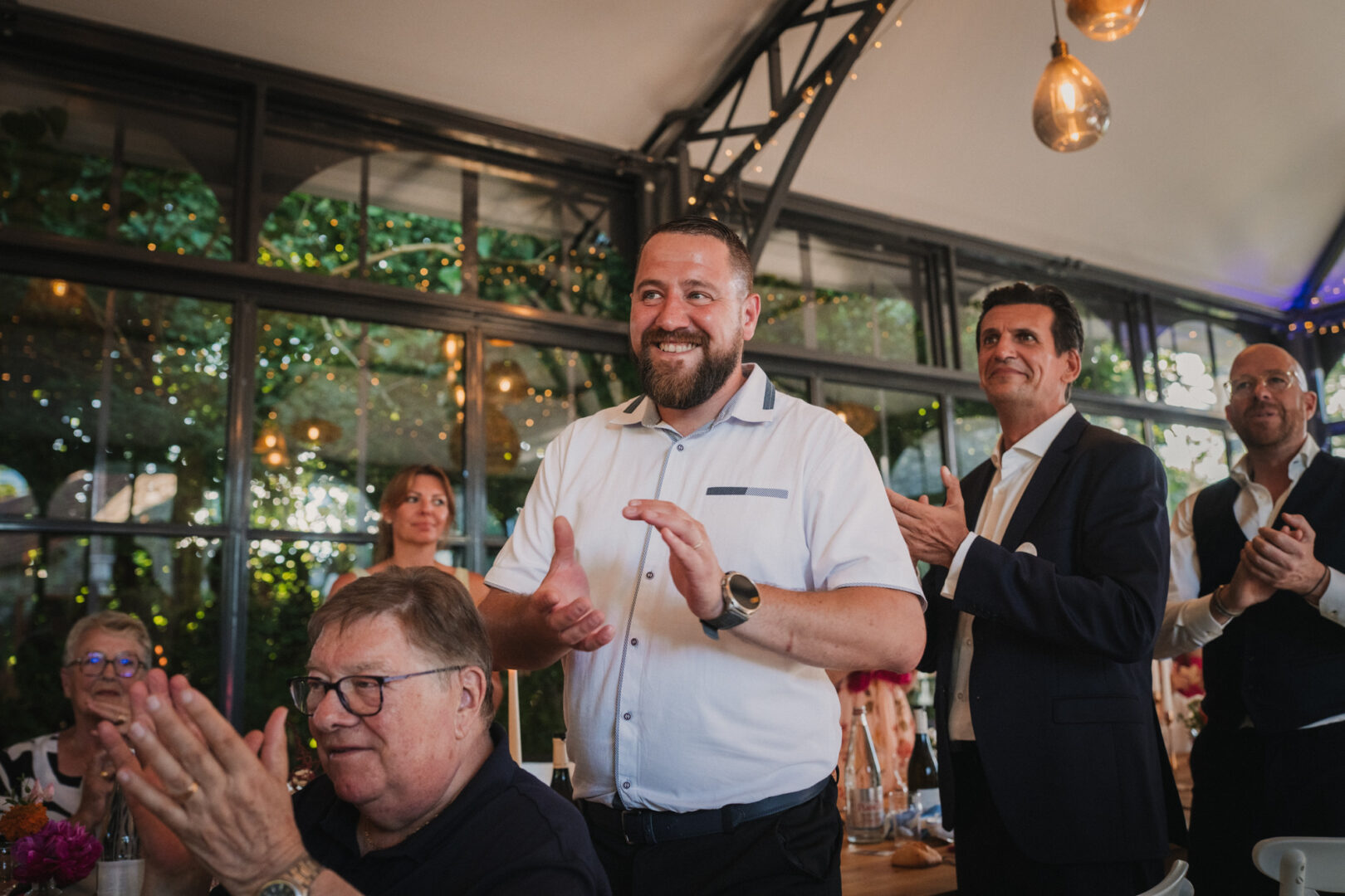 Photo de mariage de N&B au Domaine de Keriquel à Riec sur Belon par Antoine Borzeix-270