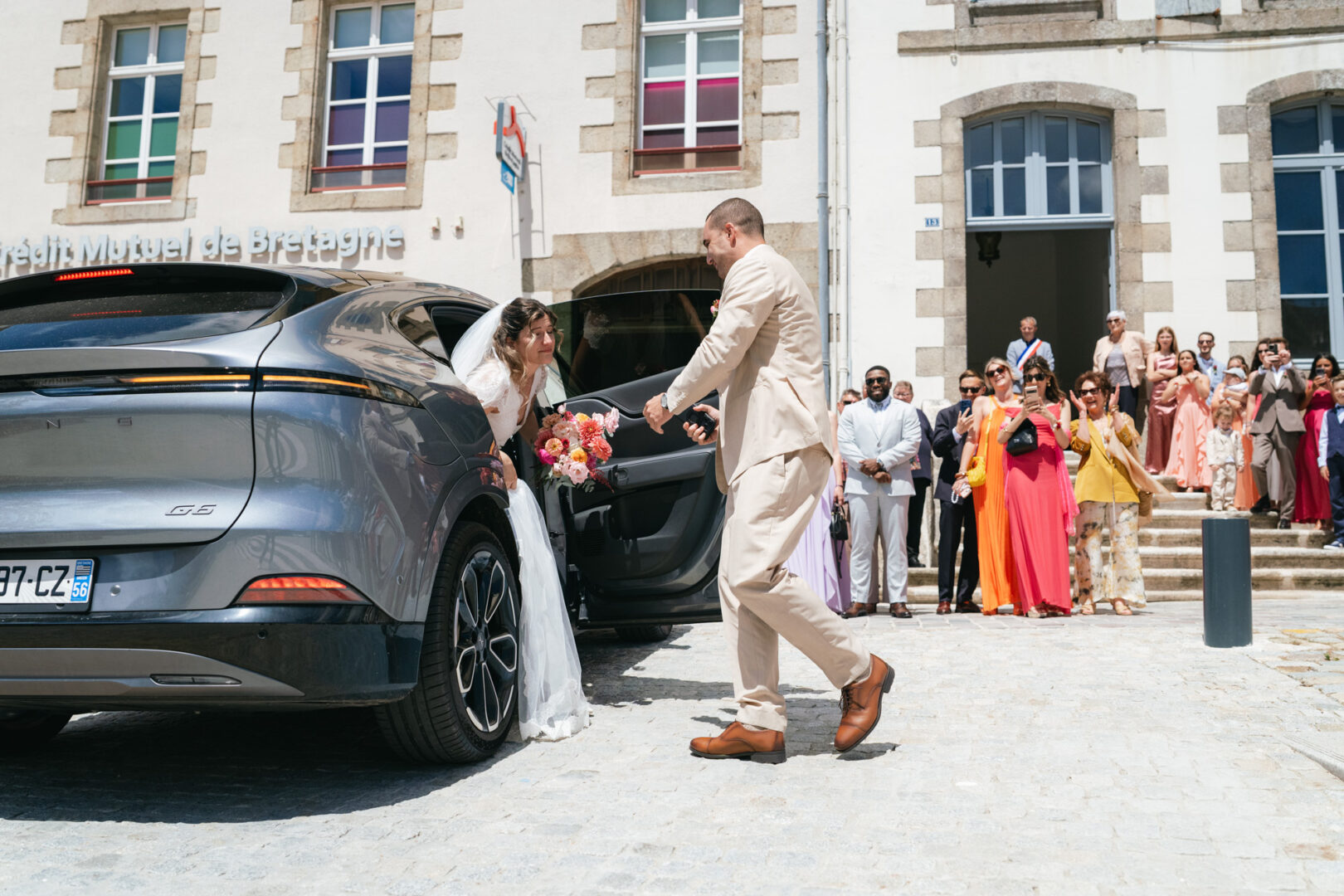 Photo de mariage de N&B au Domaine de Keriquel à Riec sur Belon par Antoine Borzeix-50