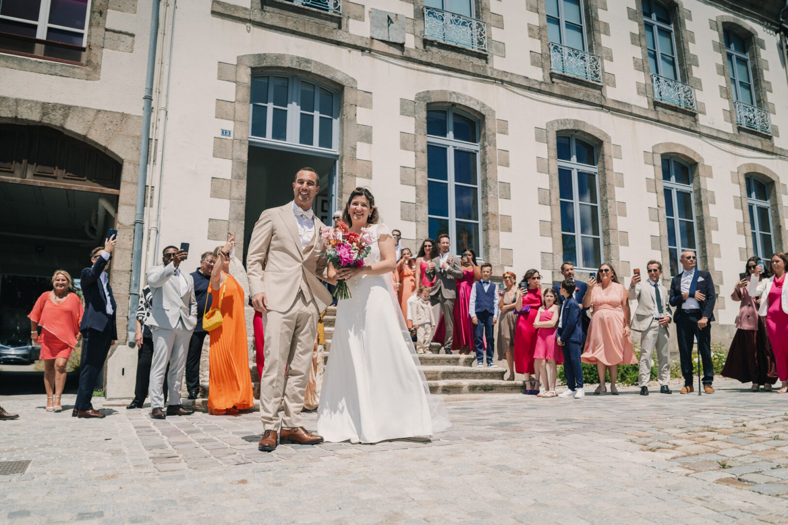 Photo de mariage de N&B au Domaine de Keriquel à Riec sur Belon par Antoine Borzeix-53