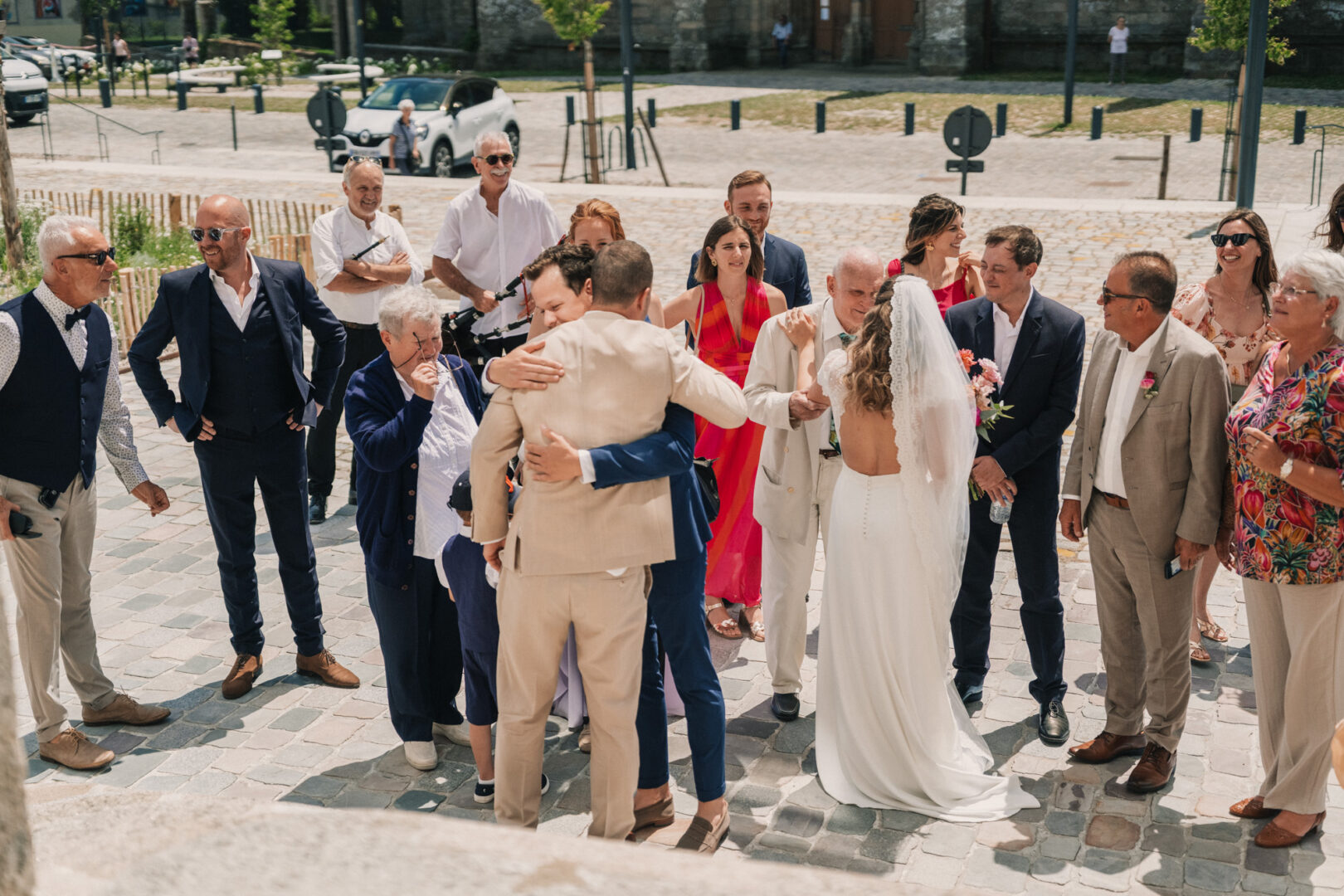 Photo de mariage de N&B au Domaine de Keriquel à Riec sur Belon par Antoine Borzeix-55