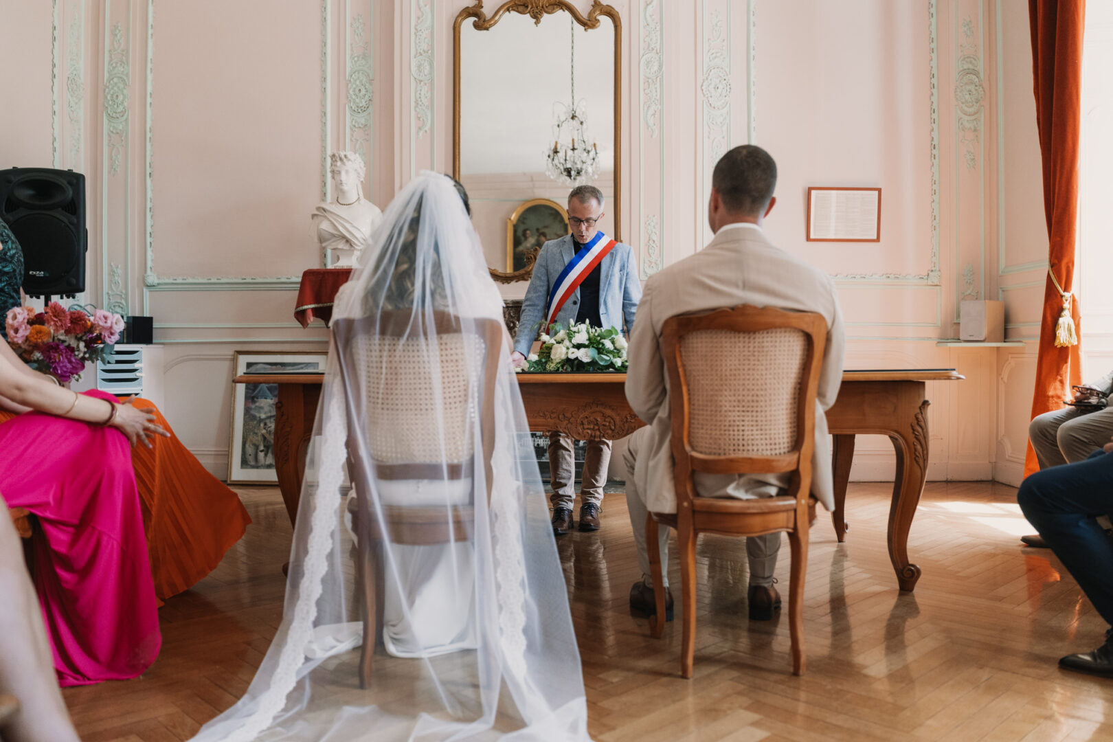 Photo de mariage de N&B au Domaine de Keriquel à Riec sur Belon par Antoine Borzeix-65