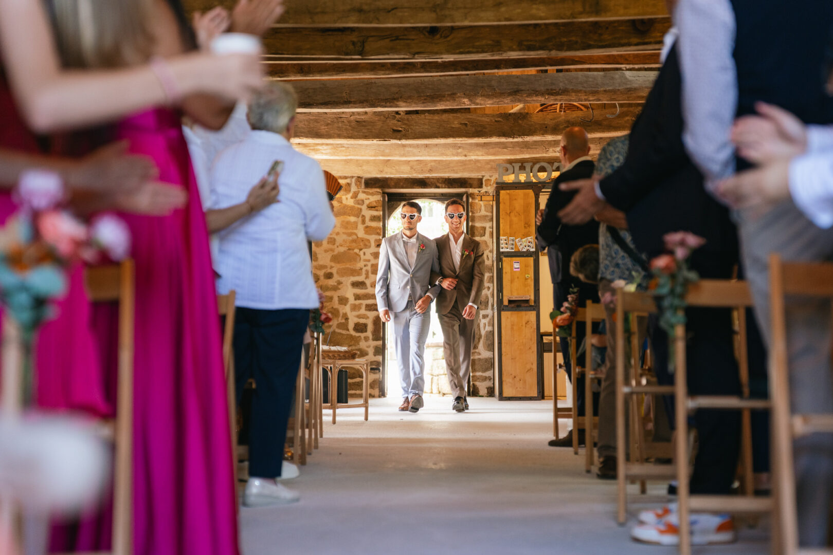 Photo de mariage de N&B au Domaine de Keriquel à Riec sur Belon par Antoine Borzeix-98