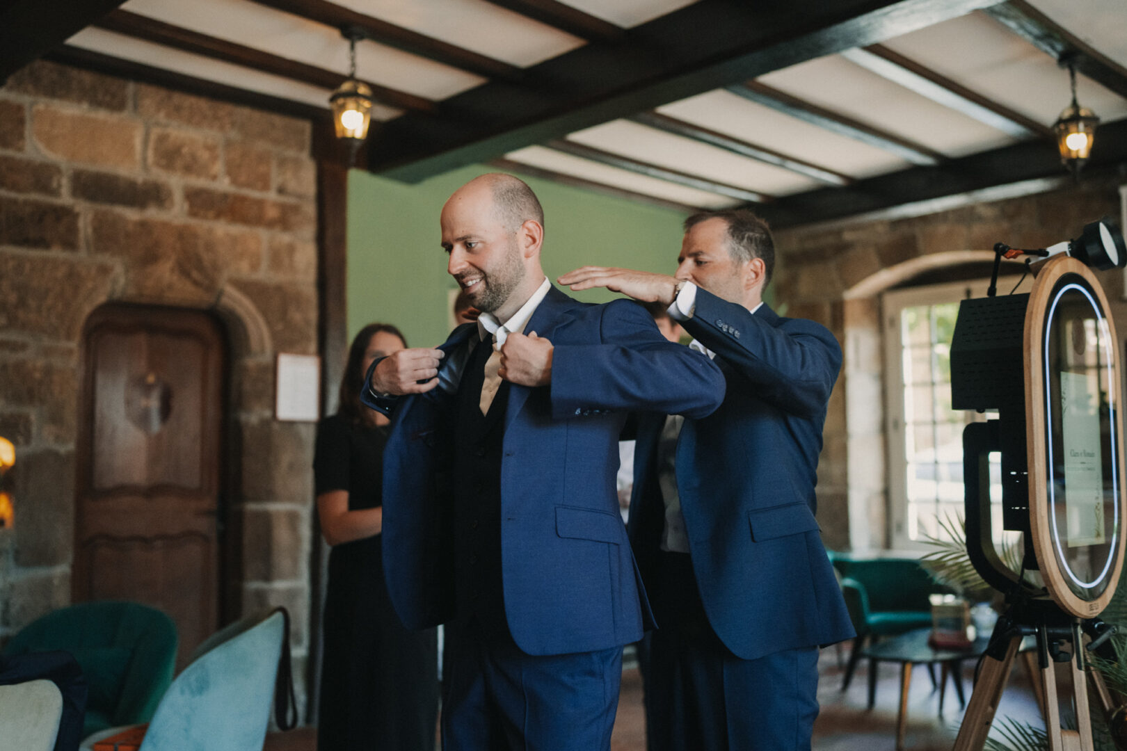 Mariage de C&R au Manoir de Moellien à Plonevez Porzay par Antoine Borzeix-12