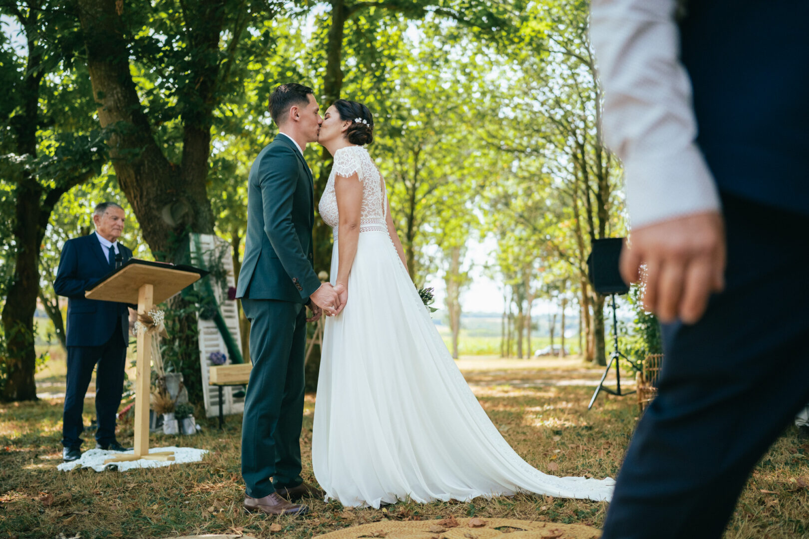 Mariage de M&G au Manoir de Moëllien à Plonevez Porzay par Antoine Borzeix-56