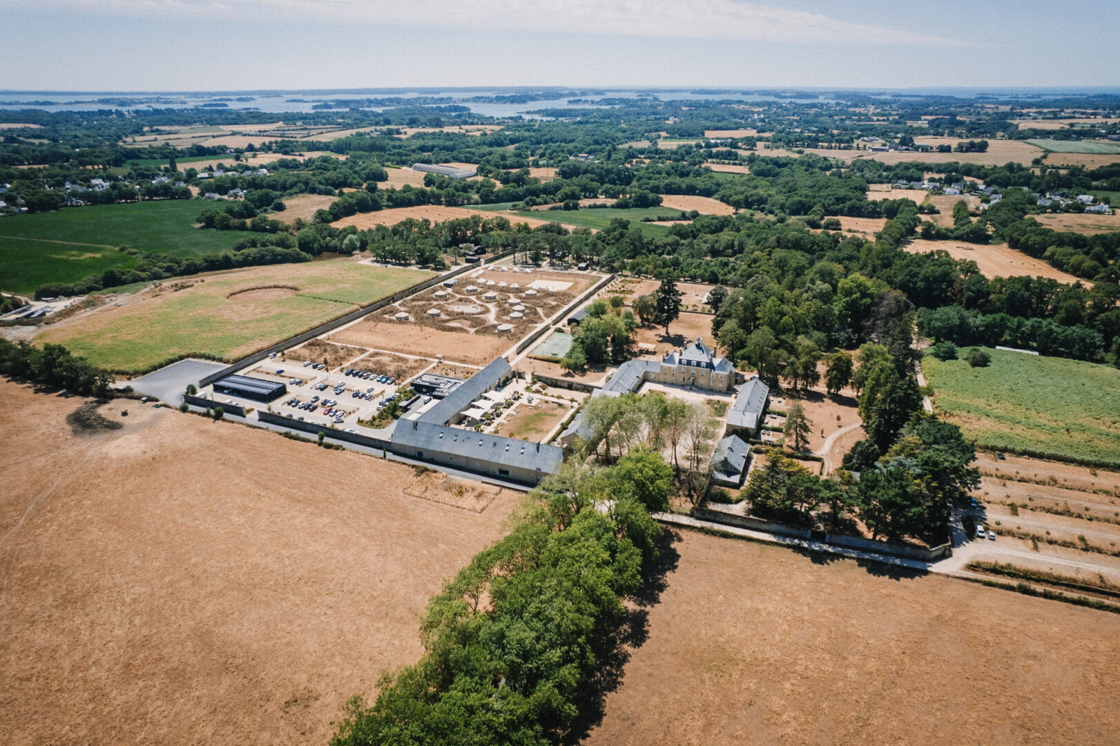 Mariage de N&T au Domaine le Mezo à Ploeren par Antoine Borzeix